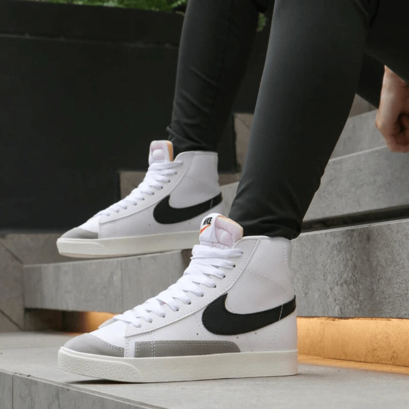 NIKE BLAZER UNISEX